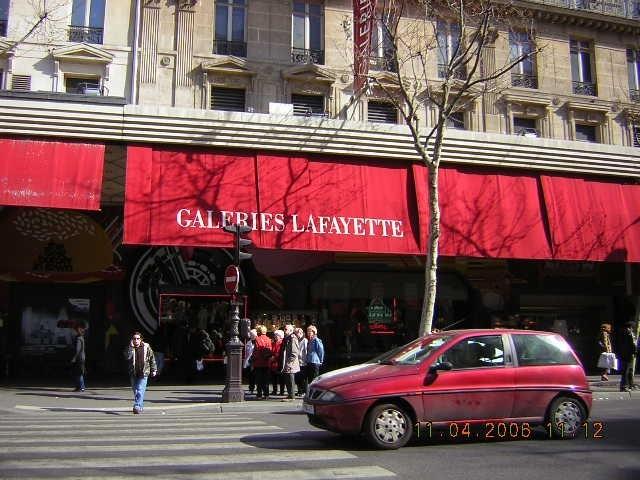 Paris April 06 323.JPG